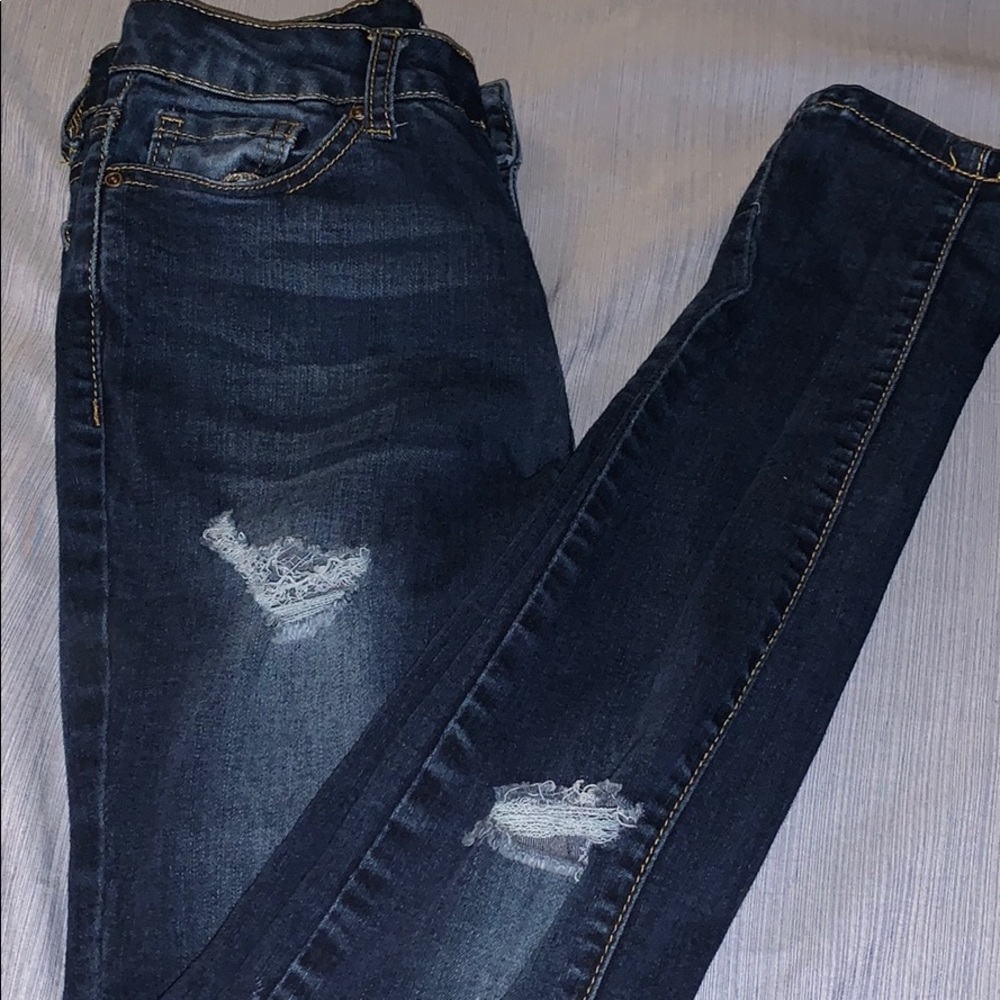 Dark Ripped Skinny jeans